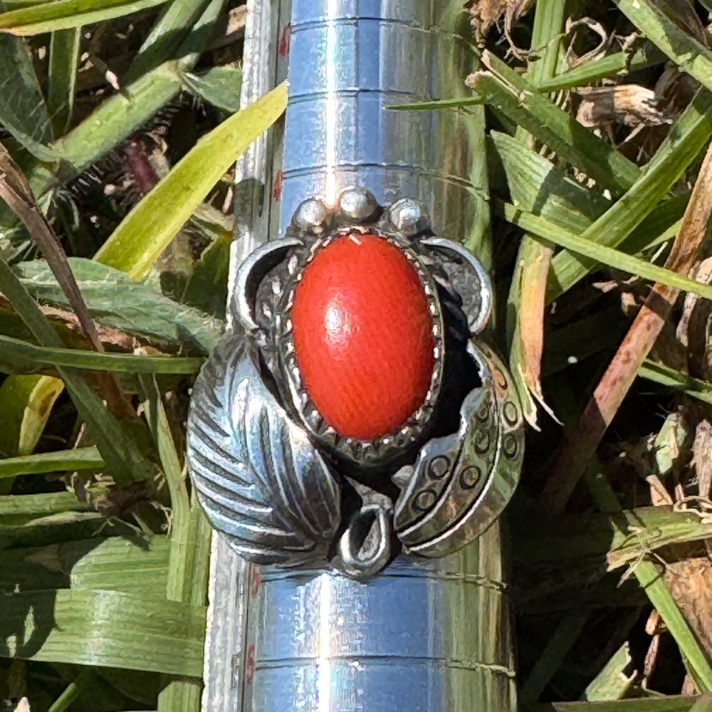 Vintage 1970s Navajo Sterling Silver & Coral Women’s Ring Size 5 1/2